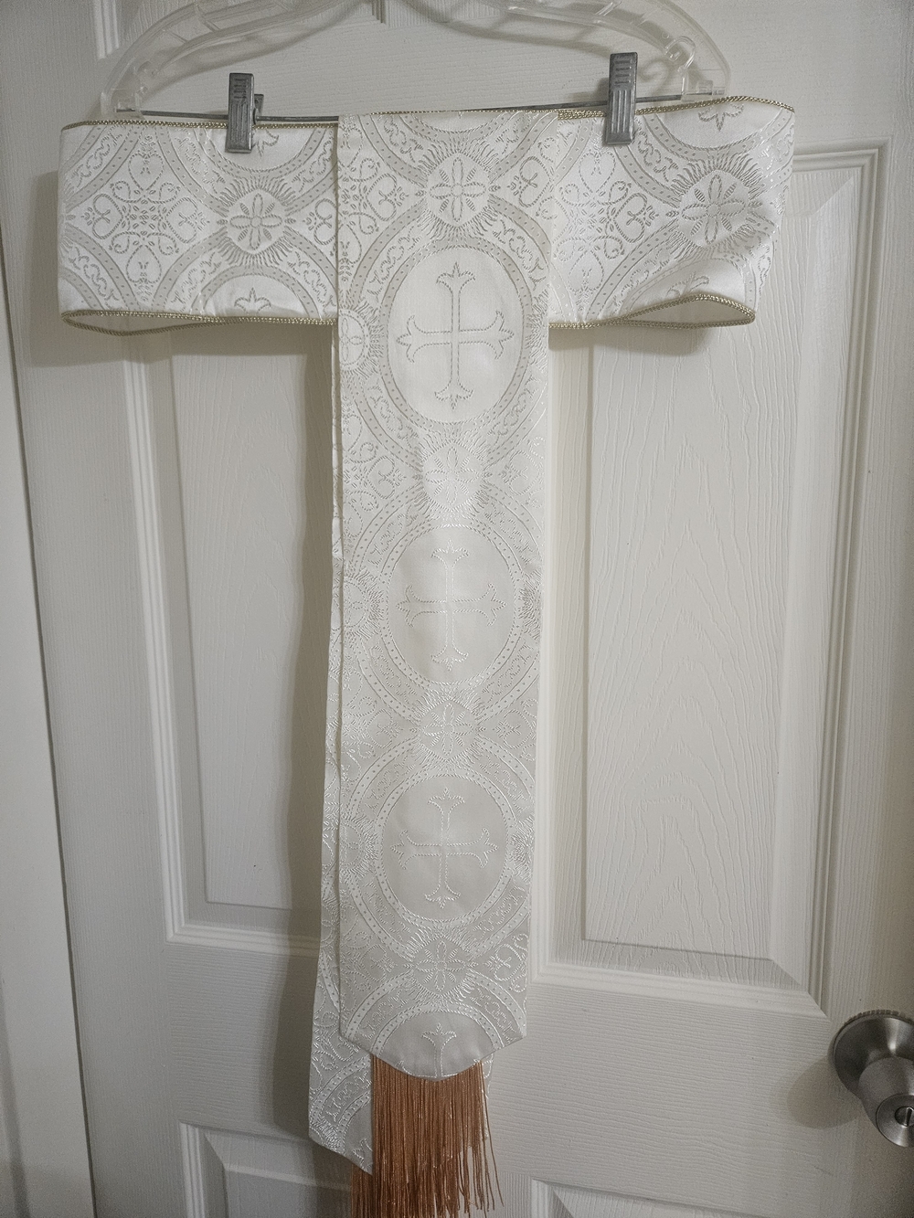 White Decorative Men's Stole with Cross Motif